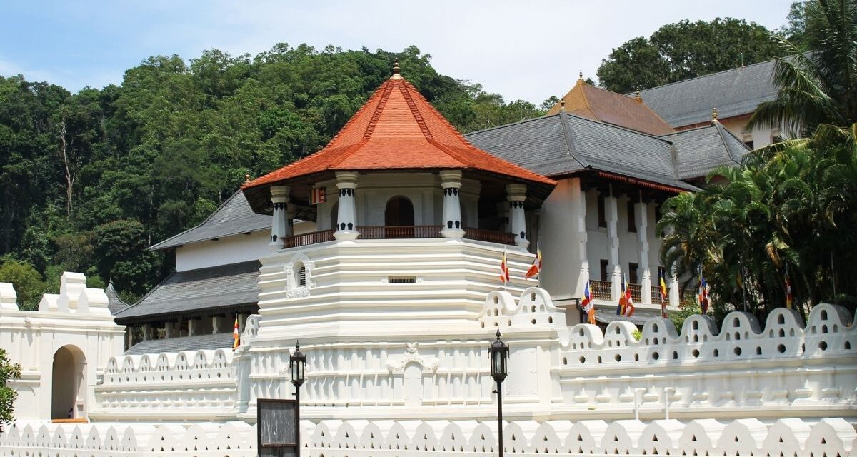 What is Kandy Famous for in Sri Lanka?