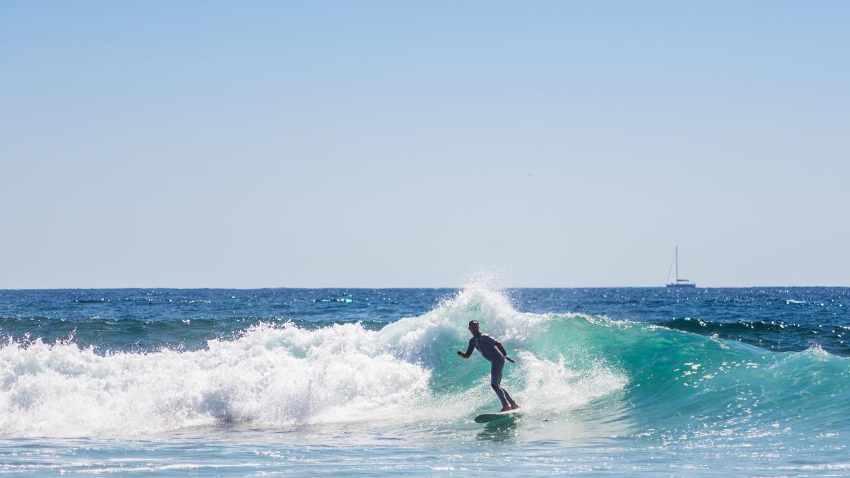 Private couples surf lessons in Tenerife